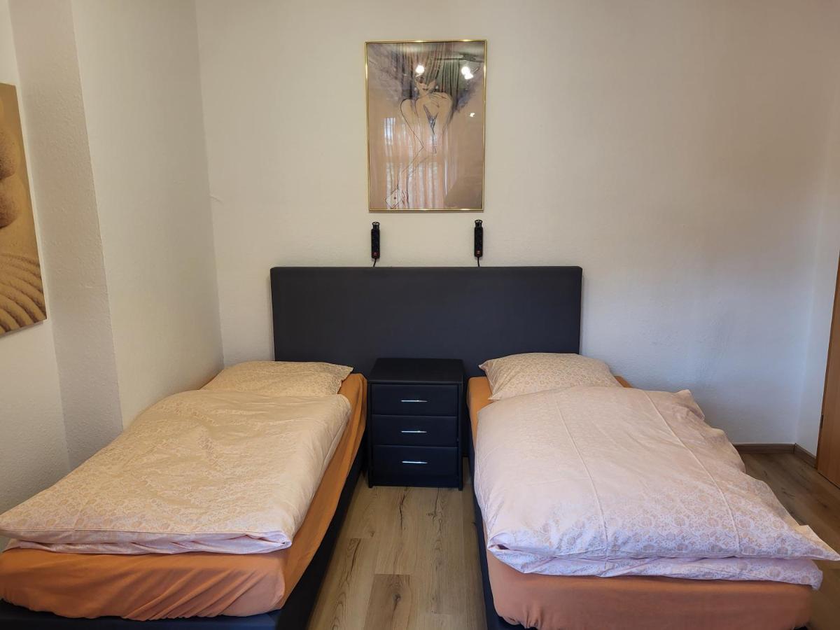 Ferienwohnung แอร์ฟวร์ท ภายนอก รูปภาพ