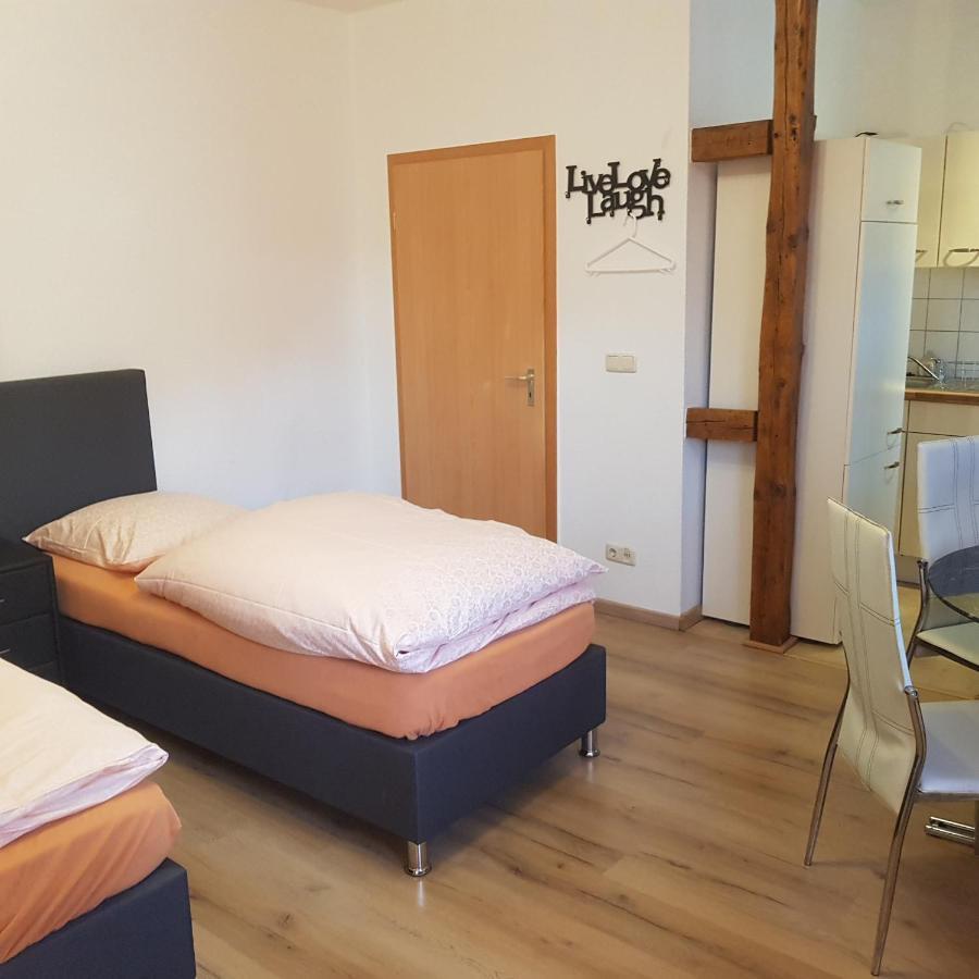 Ferienwohnung แอร์ฟวร์ท ภายนอก รูปภาพ