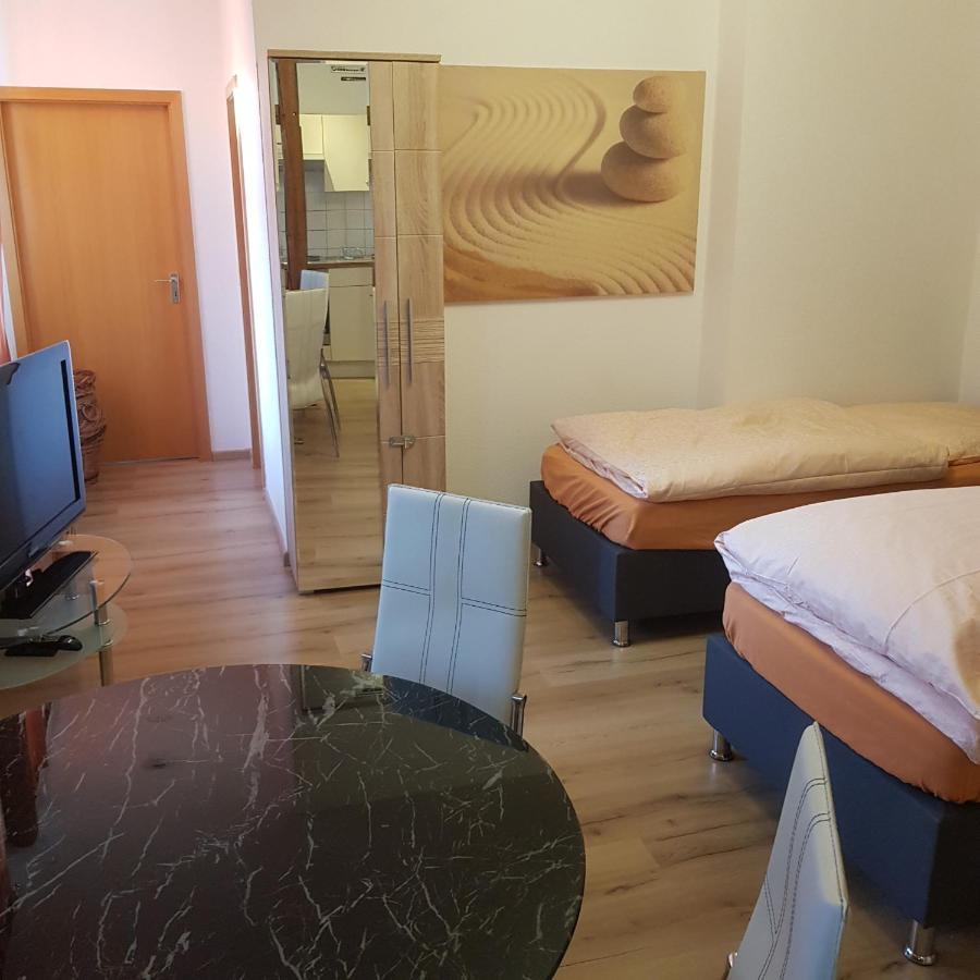 Ferienwohnung แอร์ฟวร์ท ภายนอก รูปภาพ