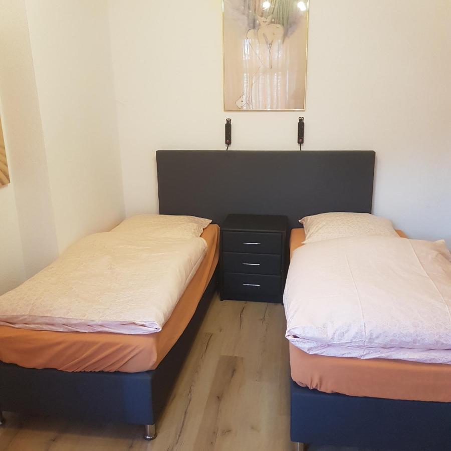 Ferienwohnung แอร์ฟวร์ท ภายนอก รูปภาพ