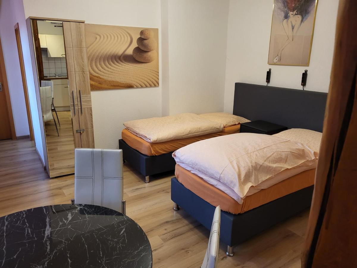 Ferienwohnung แอร์ฟวร์ท ภายนอก รูปภาพ