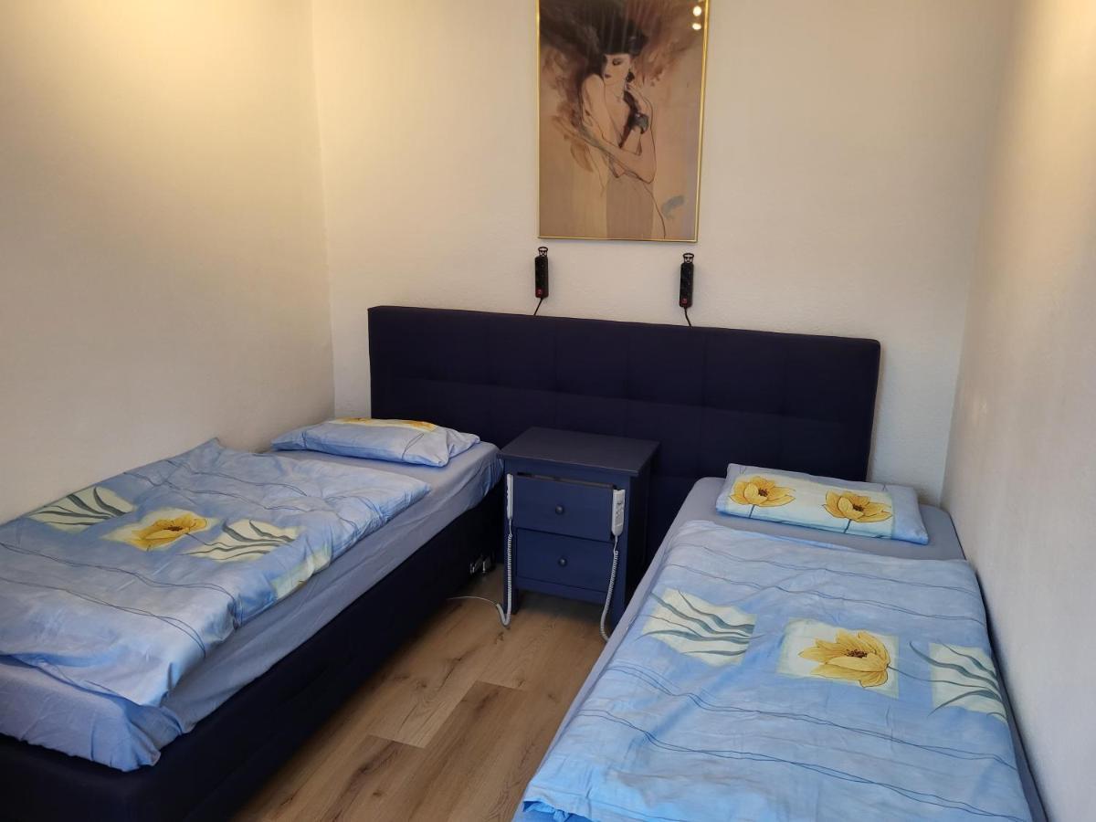 Ferienwohnung แอร์ฟวร์ท ภายนอก รูปภาพ