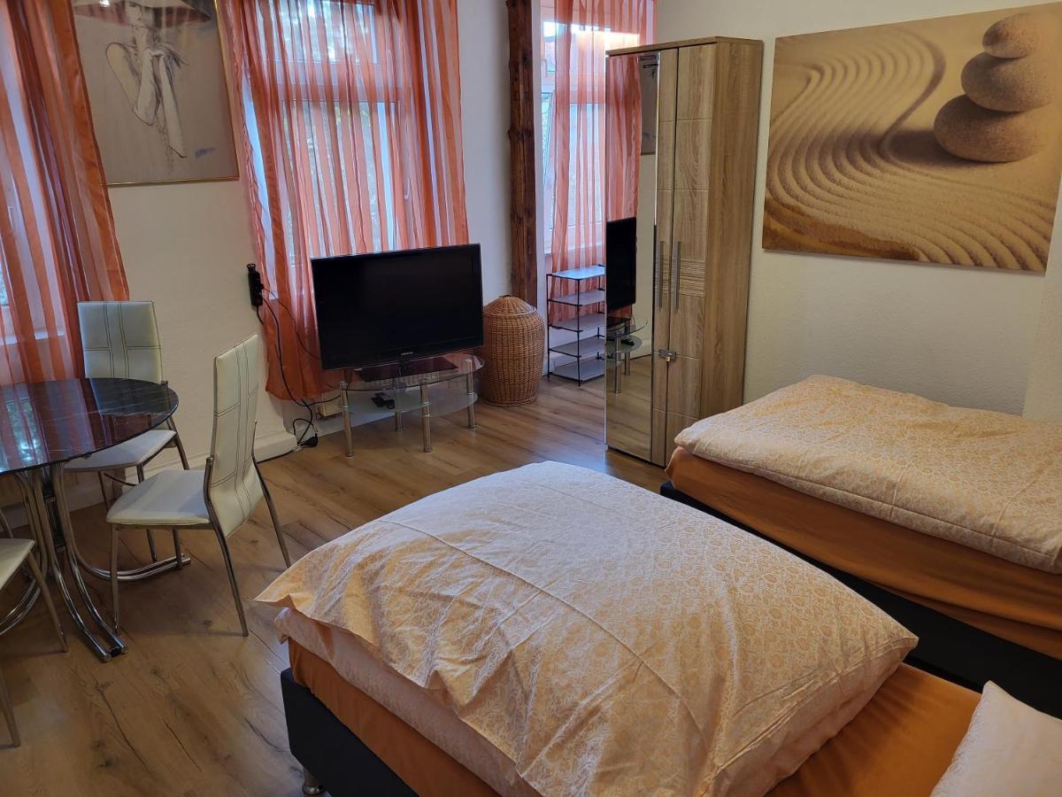 Ferienwohnung แอร์ฟวร์ท ภายนอก รูปภาพ