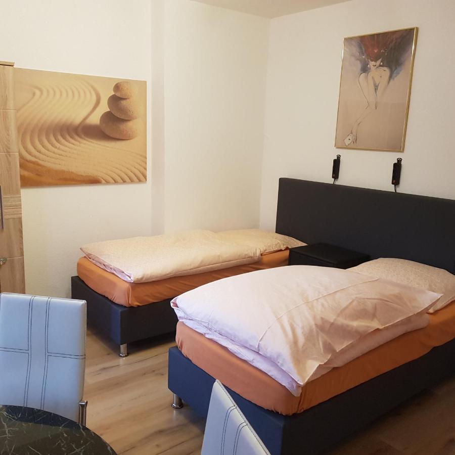 Ferienwohnung แอร์ฟวร์ท ภายนอก รูปภาพ