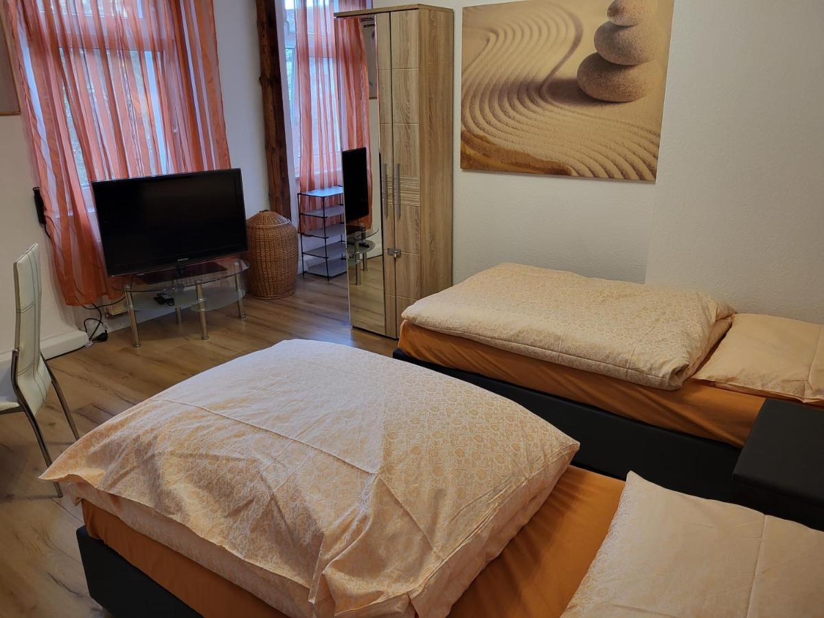 Ferienwohnung แอร์ฟวร์ท ภายนอก รูปภาพ