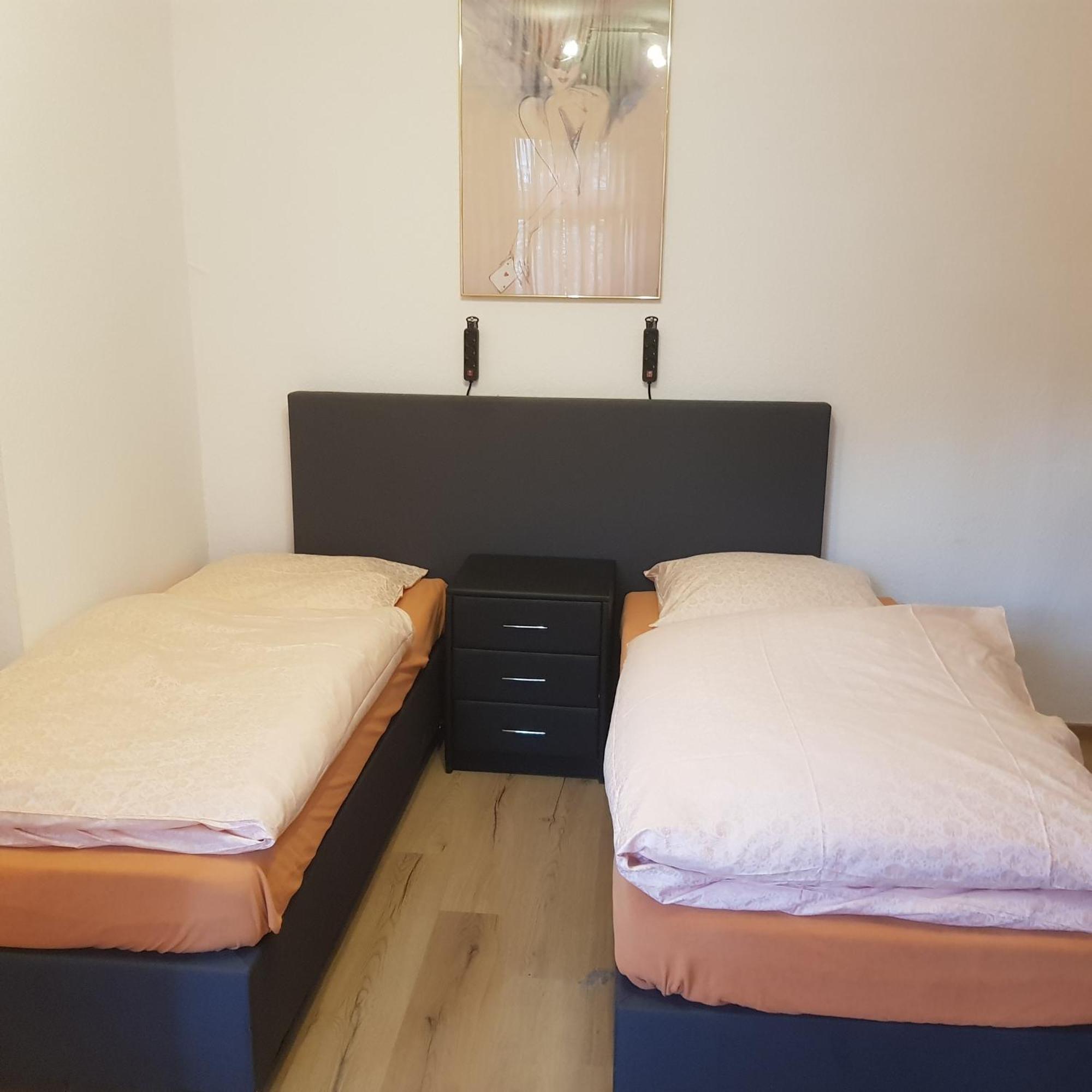 Ferienwohnung แอร์ฟวร์ท ภายนอก รูปภาพ